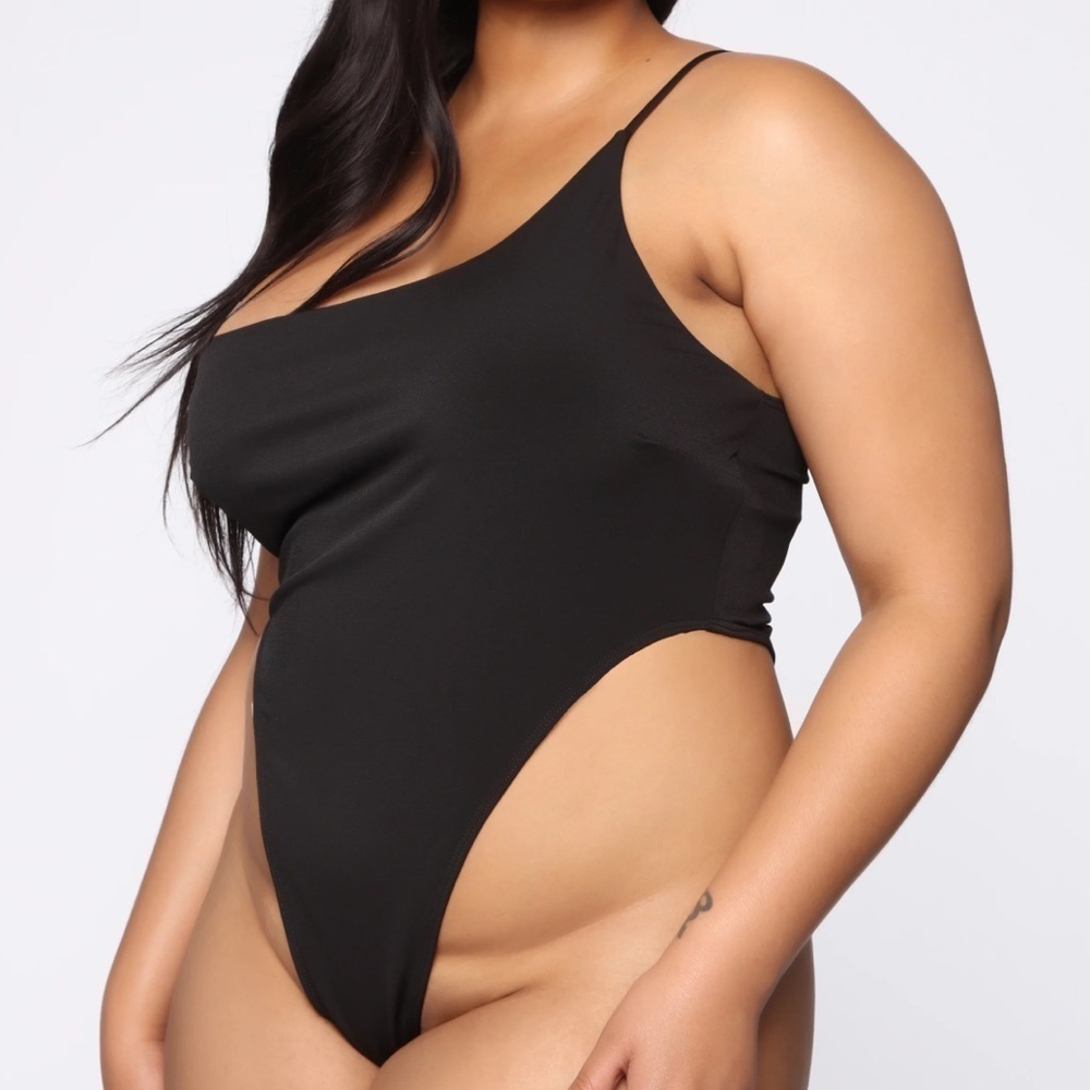 Fashion Nova My Own Way Bodysuit Size 1X (J05)